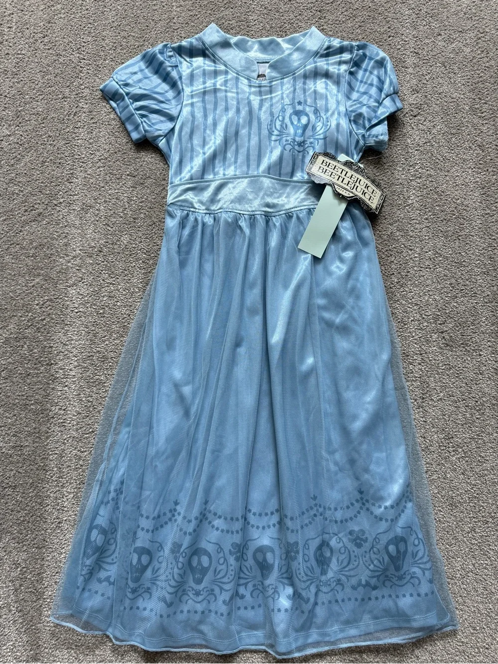 NEW!! Halloween Beetlejuice, Beetlejuice Beetlejuice! Size 8 & 6 nightgown